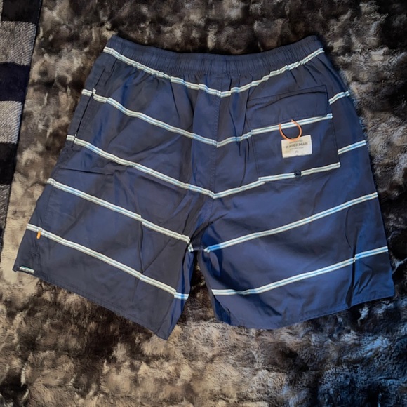 Quiksilver Waterman Men’s 18 inch Overboard Volley short size XL. Dark Denim - Picture 4 of 5